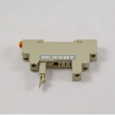 024637 - RELAY BASE OMRON